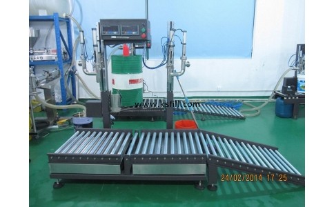 200L雙噴嘴半自動稱重灌裝機